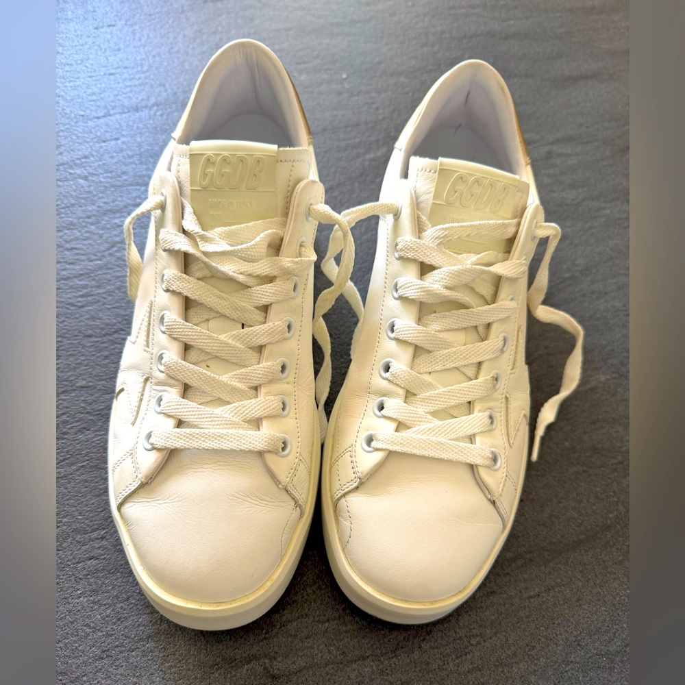 Golden Goose Purestar sneakers with gold colored heel tab Size 39